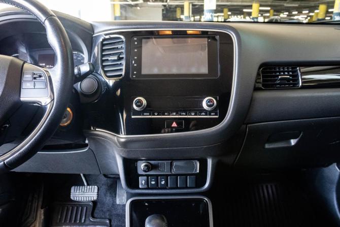Mitsubishi Outlander III Рестайлинг 3 с пробегом 2021 года, цена 2 489 000 рублей, 141626 км, внедорожник, Автокод Объявления