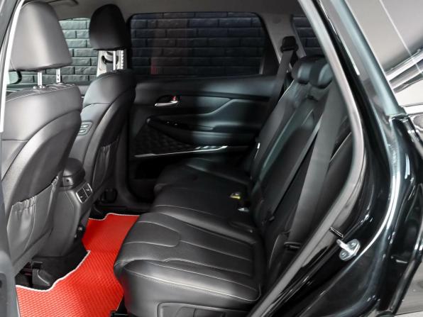 Hyundai Santa Fe IV Рестайлинг с пробегом 2023 года, цена 4 500 000 рублей, 52526 км, внедорожник, Автокод Объявления