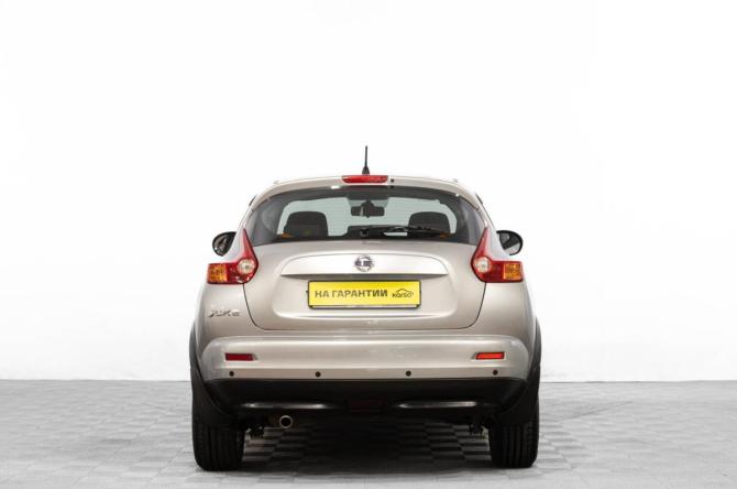 Nissan Juke I с пробегом 2014 года, цена 1 239 000 рублей, 124000 км, внедорожник, Автокод Объявления