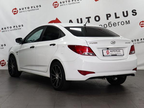 Hyundai Solaris I Рестайлинг с пробегом 2015 года, цена 849 000 рублей, 213661 км, седан, Автокод Объявления