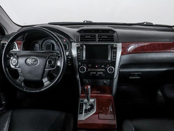 Toyota Camry VII (XV50) с пробегом 2013 года, цена 1 699 000 рублей, 210183 км, седан, Автокод Объявления