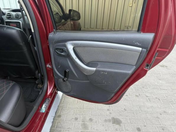 Renault Duster I с пробегом 2012 года, цена 849 000 рублей, 251500 км, внедорожник, Автокод Объявления