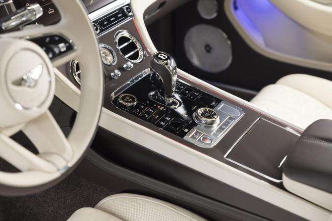 Новый Bentley Continental GT IV 2025 года, цена 48 396 800 рублей, купе, Автокод Объявления
