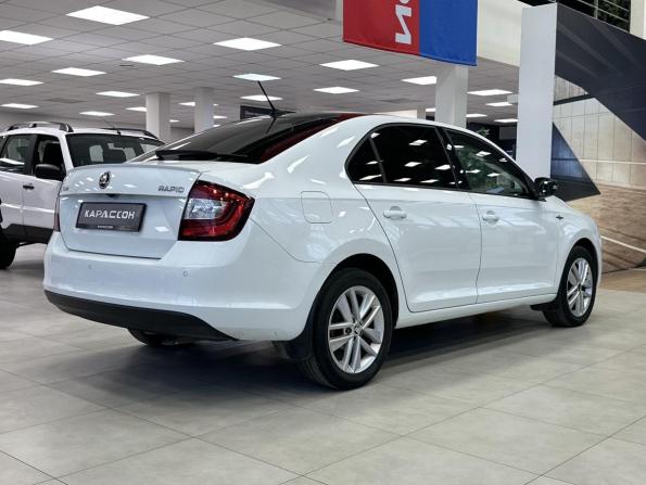 Skoda Rapid I Рестайлинг с пробегом 2019 года, цена 1 550 000 рублей, 90170 км, лифтбек, Автокод Объявления
