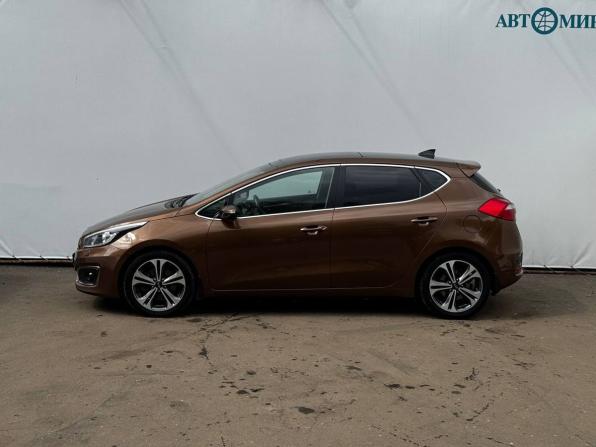 Kia Ceed II Рестайлинг с пробегом 2017 года, цена 1 600 000 рублей, 80310 км, хэтчбек, Автокод Объявления