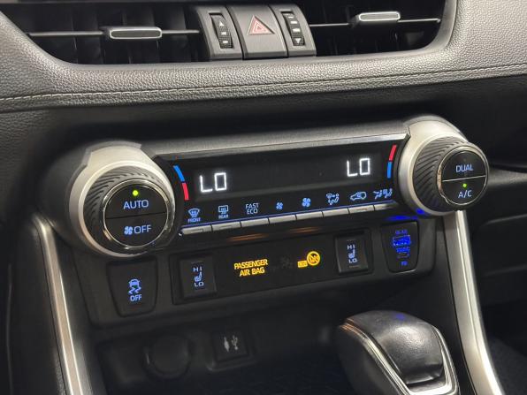 Toyota RAV4 V (XA50) с пробегом 2020 года, цена 3 543 000 рублей, 54096 км, внедорожник, Автокод Объявления