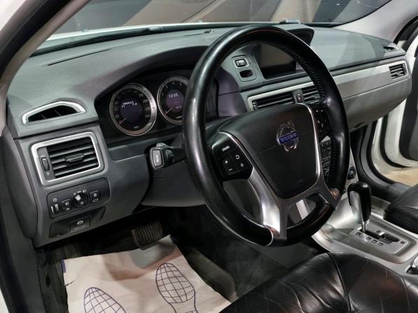 Volvo S80 II Рестайлинг с пробегом 2012 года, цена 955 000 рублей, 300000 км, седан, Автокод Объявления