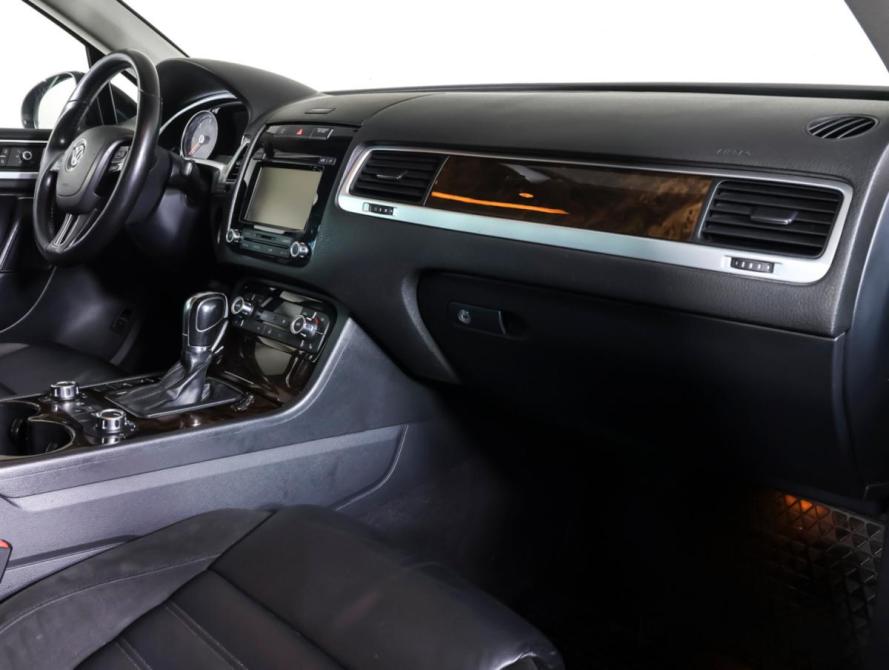 Volkswagen Touareg II Москва  - изображение 11