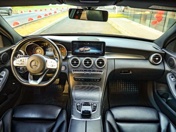 Mercedes-Benz C-Класс IV (W205) Рестайлинг с пробегом 2018 года, цена 2 579 777 рублей, 107000 км, седан, Автокод Объявления