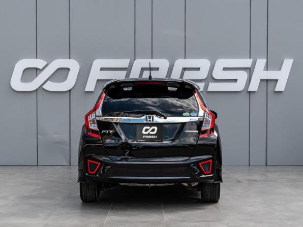 Honda Fit III с пробегом 2015 года, цена 850 000 рублей, 274048 км, хэтчбек, Автокод Объявления