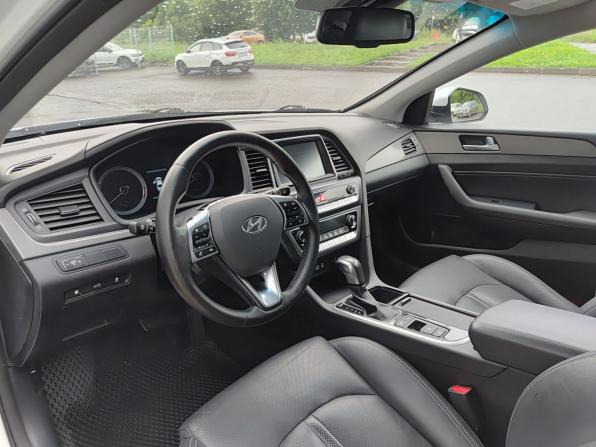 Hyundai Sonata VII (LF) Рестайлинг с пробегом 2018 года, цена 1 666 000 рублей, 142788 км, седан, Автокод Объявления