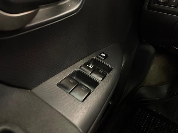 Nissan Note I Рестайлинг с пробегом 2011 года, цена 535 000 рублей, 372777 км, хэтчбек, Автокод Объявления