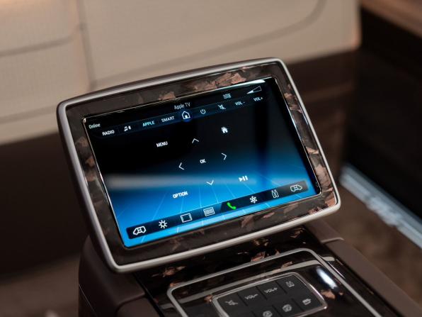 Mercedes-Benz V-Класс III (W447) Рестайлинг 2 с пробегом 2025 года, цена 46 500 000 рублей, 25 км, минивэн, Автокод Объявления