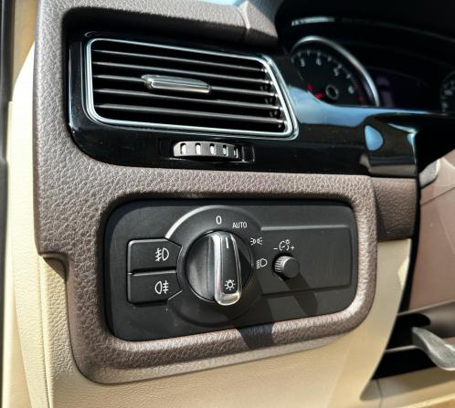 Volkswagen Touareg I Рестайлинг с пробегом 2010 года, цена 1 680 000 рублей, 256418 км, внедорожник, Автокод Объявления