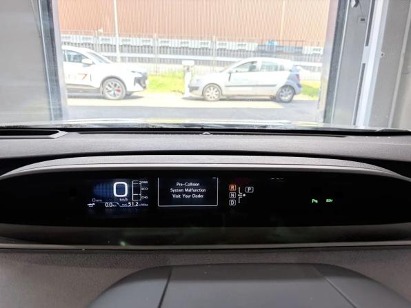Toyota Prius IV (XW50) с пробегом 2018 года, цена 1 848 000 рублей, 143581 км, лифтбек, Автокод Объявления