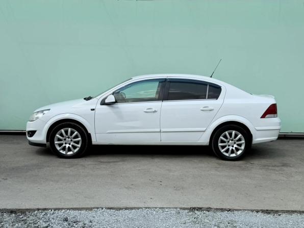 Opel Astra H Рестайлинг с пробегом 2013 года, цена 549 000 рублей, 287000 км, седан, Автокод Объявления