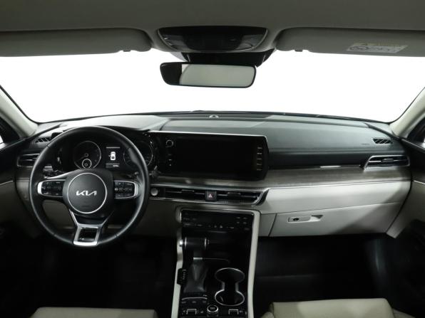 Kia K5 III с пробегом 2022 года, цена 2 949 900 рублей, 52680 км, седан, Автокод Объявления