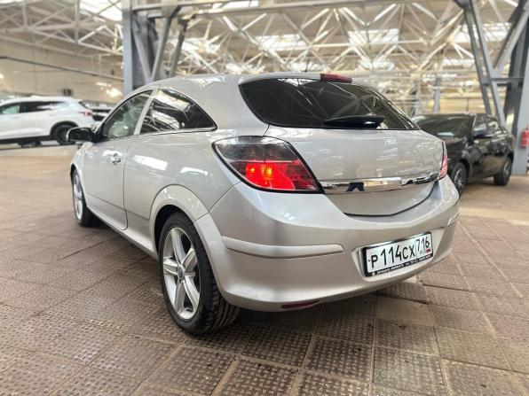 Opel Astra H Рестайлинг с пробегом 2006 года, цена 435 000 рублей, 265832 км, хэтчбек, Автокод Объявления