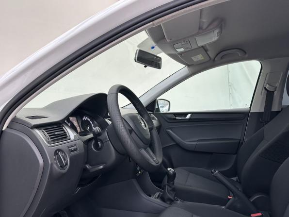 Skoda Rapid I Рестайлинг с пробегом 2018 года, цена 1 060 000 рублей, 177807 км, лифтбек, Автокод Объявления