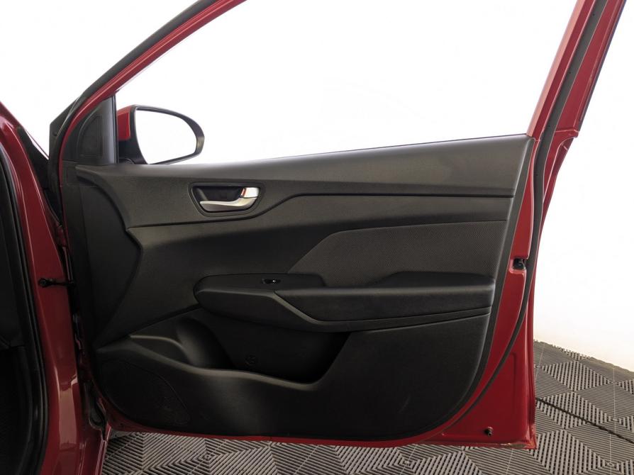 Hyundai Solaris II Москва  - изображение 24