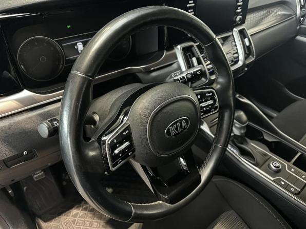 Kia Sorento IV с пробегом 2021 года, цена 3 320 000 рублей, 97608 км, внедорожник, Автокод Объявления