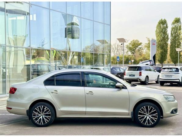Volkswagen Jetta VI с пробегом 2012 года, цена 690 000 рублей, 271261 км, седан, Автокод Объявления