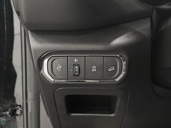 Haval Jolion I Рестайлинг с пробегом 2024 года, цена 1 853 000 рублей, 84162 км, внедорожник, Автокод Объявления