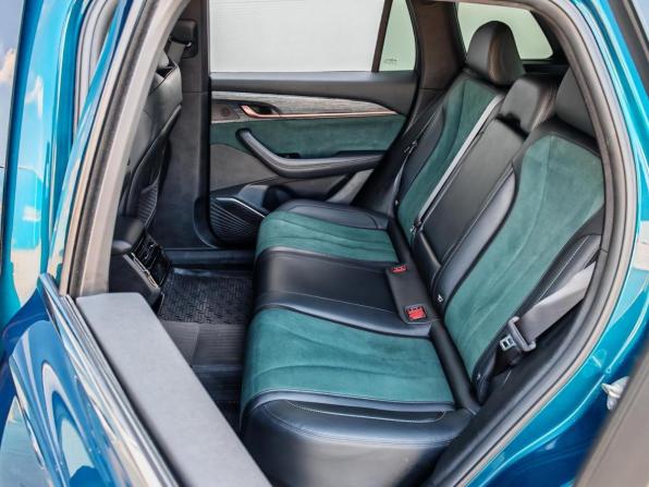 Geely Monjaro I с пробегом 2023 года, цена 2 990 000 рублей, 30162 км, внедорожник, Автокод Объявления