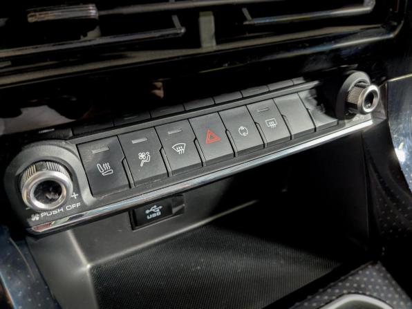 Haval M6 II с пробегом 2024 года, цена 1 759 000 рублей, 13000 км, внедорожник, Автокод Объявления