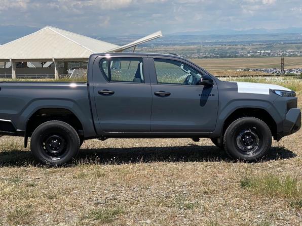 Новый Toyota Hilux IX 2026 года, цена 7 290 000 рублей, offers.body_type.unknown, Автокод Объявления