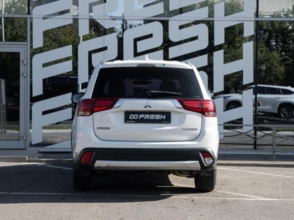 Mitsubishi Outlander III Рестайлинг 2 с пробегом 2017 года, цена 1 750 000 рублей, 93965 км, внедорожник, Автокод Объявления