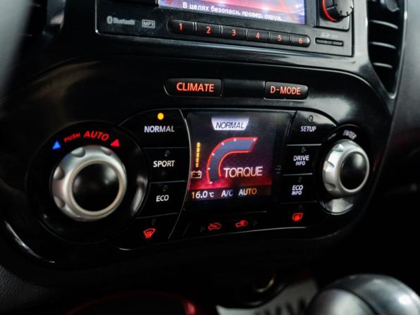 Nissan Juke I с пробегом 2012 года, цена 915 000 рублей, 176000 км, внедорожник, Автокод Объявления