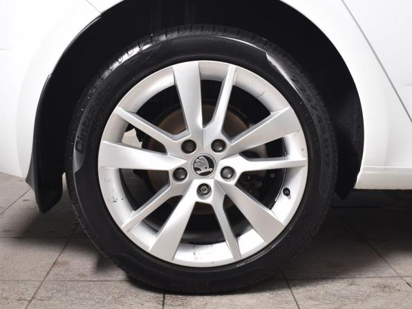 Skoda Octavia III (A7) с пробегом 2017 года, цена 1 720 995 рублей, 127959 км, лифтбек, Автокод Объявления