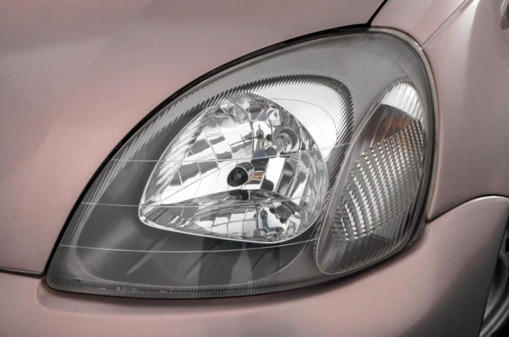 Toyota Vitz I (P10) Барнаул  - изображение 8