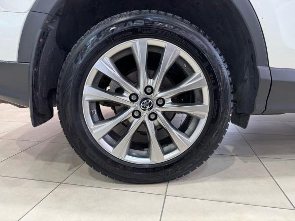 Toyota RAV4 IV (XA40) Рестайлинг с пробегом 2017 года, цена 2 320 000 рублей, 174000 км, внедорожник, Автокод Объявления
