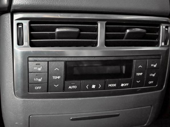 Lexus LX III с пробегом 2008 года, цена 2 500 000 рублей, 271179 км, внедорожник, Автокод Объявления