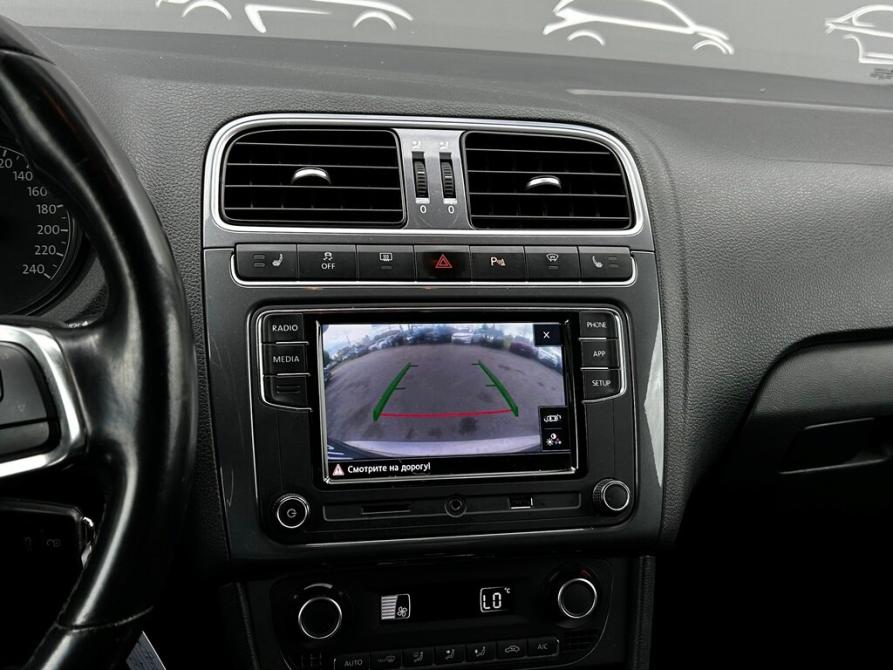 Volkswagen Polo V Рестайлинг Санкт-Петербург  - изображение 17