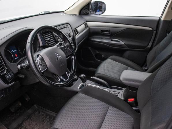 Mitsubishi Outlander III Рестайлинг 2 с пробегом 2015 года, цена 1 270 000 рублей, 335416 км, внедорожник, Автокод Объявления