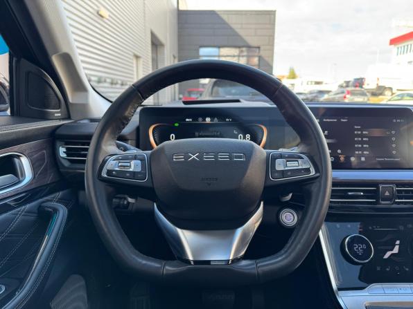 Exeed VX I с пробегом 2022 года, цена 2 740 000 рублей, 37780 км, внедорожник, Автокод Объявления