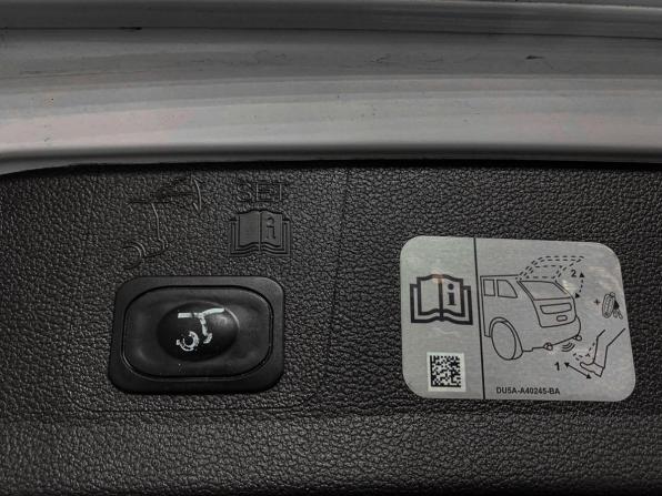 Ford Kuga II Рестайлинг с пробегом 2019 года, цена 1 490 000 рублей, 219415 км, внедорожник, Автокод Объявления