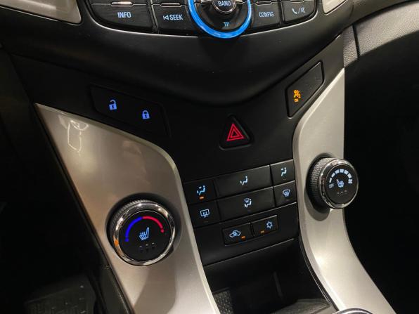 Chevrolet Cruze I Рестайлинг с пробегом 2014 года, цена 1 120 000 рублей, 81882 км, седан, Автокод Объявления