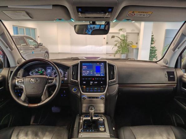 Toyota Land Cruiser 200 Series Рестайлинг 2 с пробегом 2016 года, цена 4 990 000 рублей, 128501 км, внедорожник, Автокод Объявления