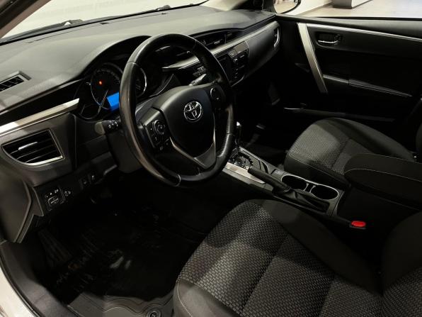 Toyota Corolla XI (E160 E170 E180) с пробегом 2013 года, цена 1 260 000 рублей, 158211 км, седан, Автокод Объявления