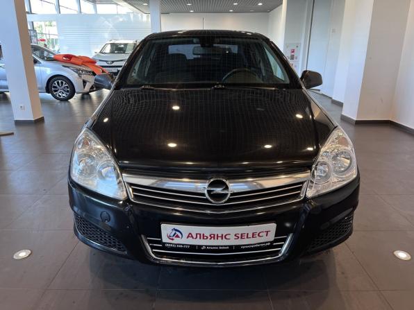 Opel Astra H Рестайлинг с пробегом 2012 года, цена 510 000 рублей, 243716 км, седан, Автокод Объявления