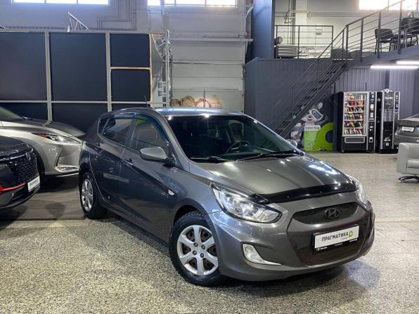 Hyundai Solaris I с пробегом 2011 года, цена 669 000 рублей, 98505 км, хэтчбек, Автокод Объявления