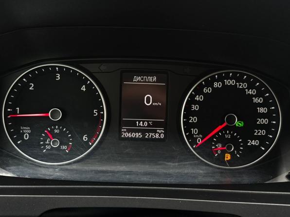 Volkswagen Caravelle T6 с пробегом 2018 года, цена 2 985 000 рублей, 206093 км, минивэн, Автокод Объявления
