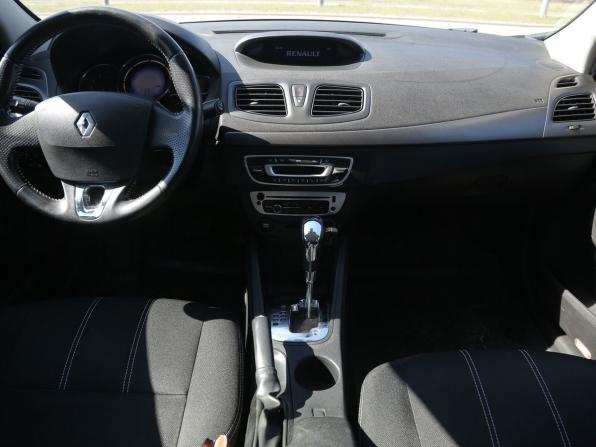 Renault Fluence I Рестайлинг с пробегом 2013 года, цена 618 000 рублей, 174700 км, седан, Автокод Объявления