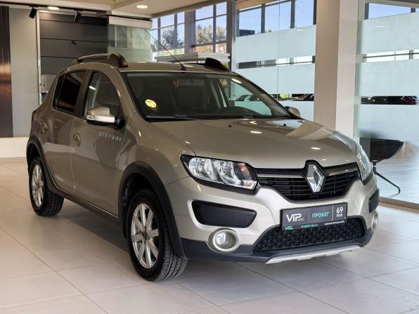 Renault Sandero II с пробегом 2016 года, цена 1 115 000 рублей, 88289 км, хэтчбек, Автокод Объявления