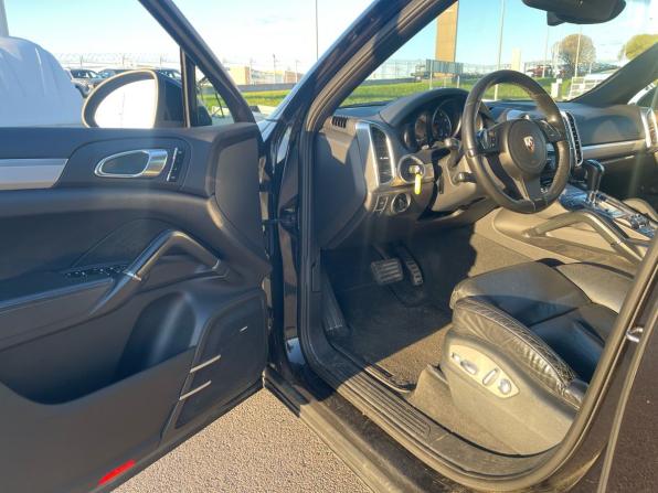 Porsche Cayenne II (958) с пробегом 2011 года, цена 2 100 000 рублей, 190533 км, внедорожник, Автокод Объявления