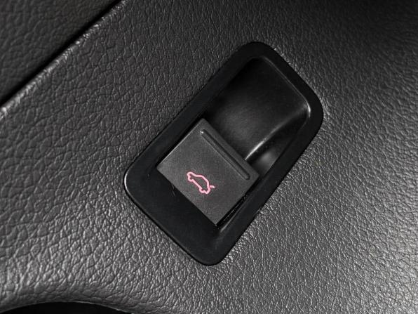 Volkswagen Polo V с пробегом 2011 года, цена 627 000 рублей, 196729 км, седан, Автокод Объявления